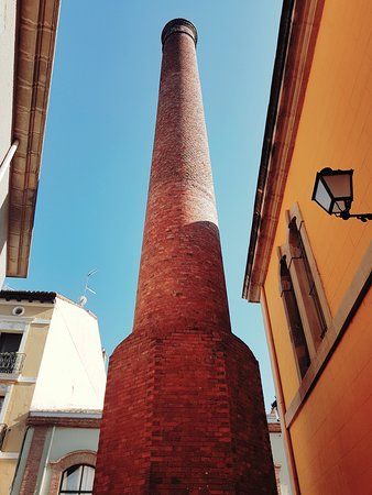 la Chimenea de La Antigua Tabacalera